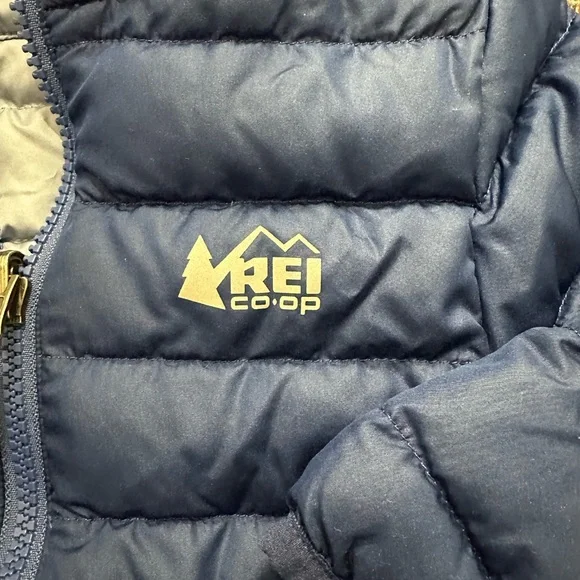 REI Kids' Puffer Jacket - Light Gray - Picture 2 of 4